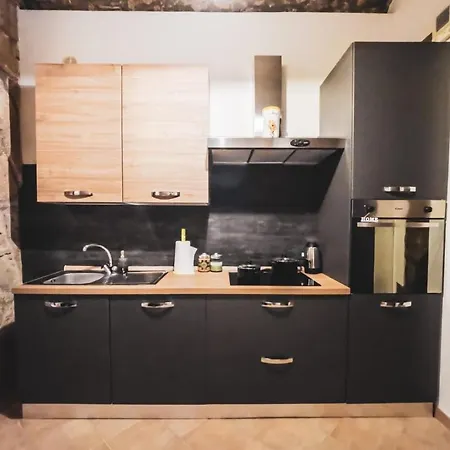Arco Etrusco Apartment *